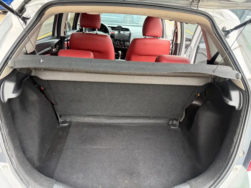 Honda Fit 2015 — фото 17