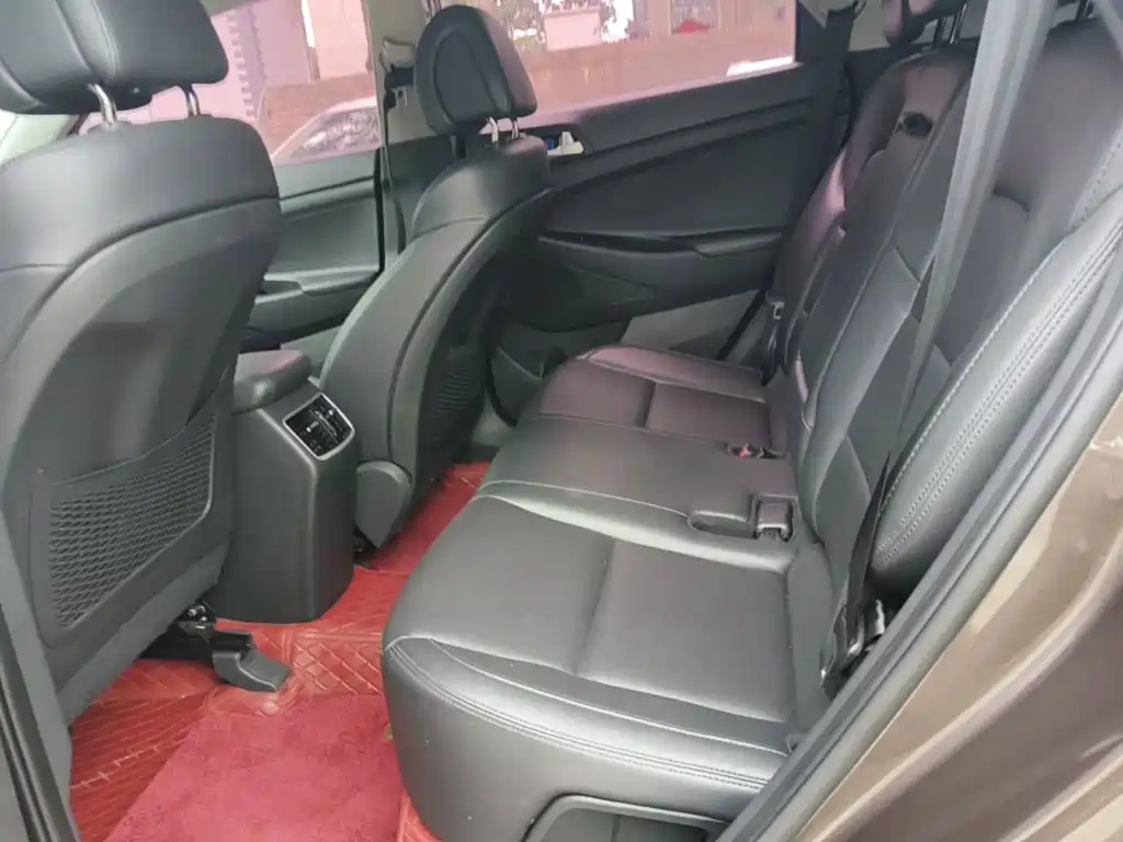 Hyundai Tucson 2017 — фото 17