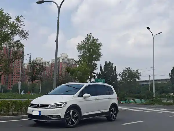Volkswagen Touran 2021