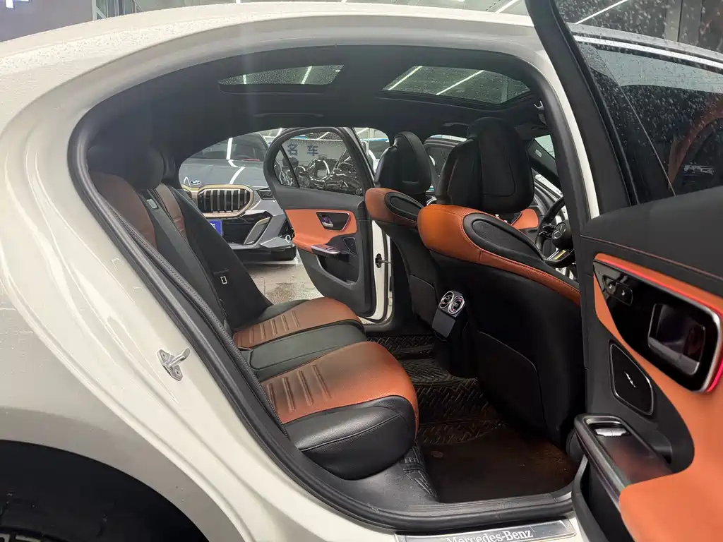 Mercedes-Benz C-Class 2022 — фото 14