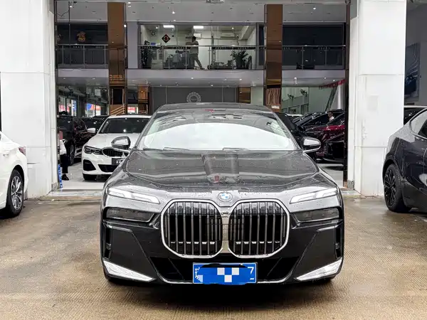 BMW 7 Series 2024