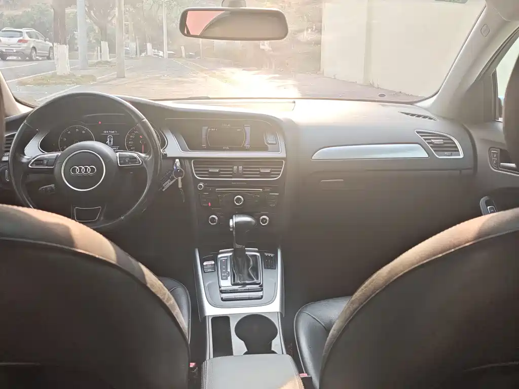 Audi A4L 2015 — фото 8