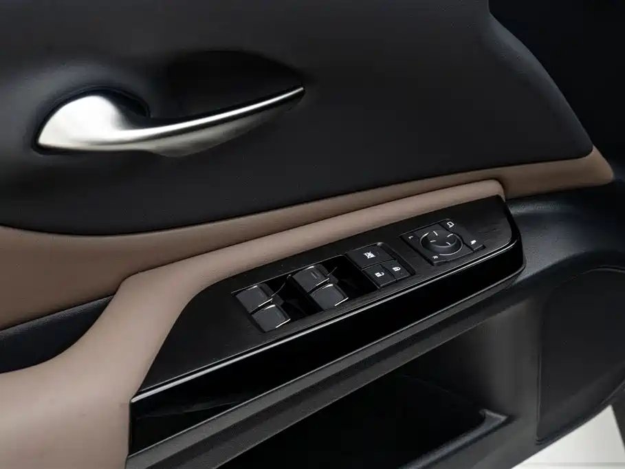 Lexus ES 2024 — фото 14
