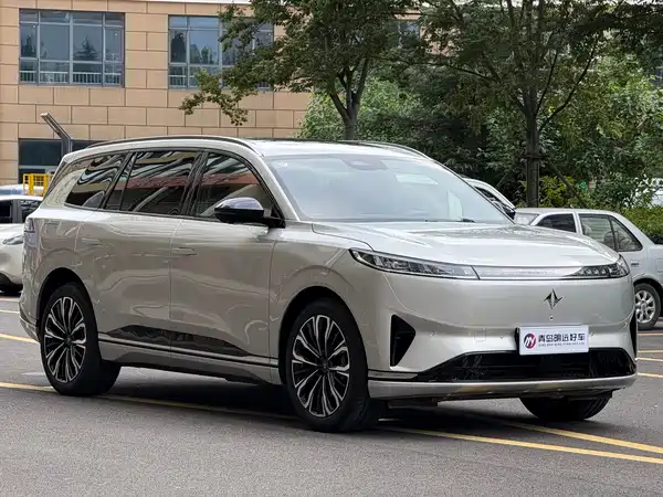 Dongfeng e008 2025