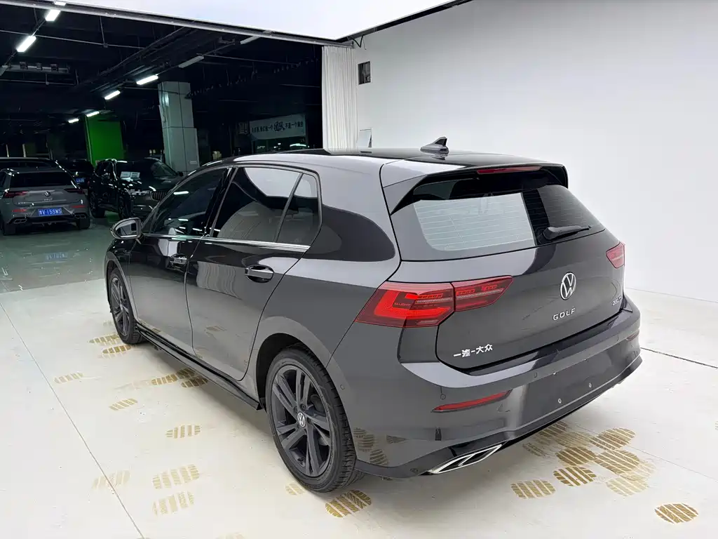Volkswagen Golf 2022