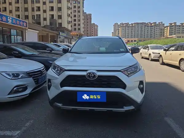 Toyota RAV4 2023