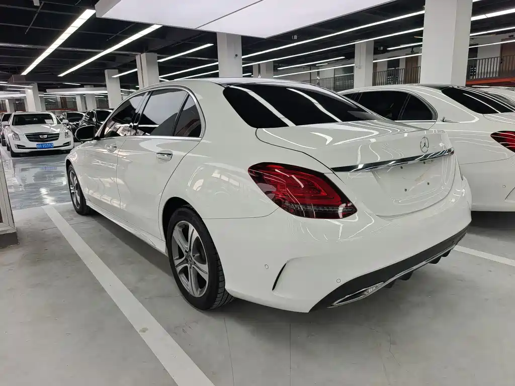 Mercedes-Benz C-Class 2021 — фото 16