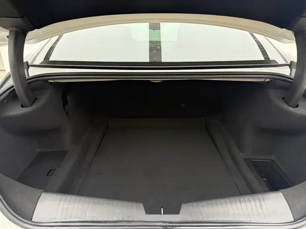 Cadillac CT4 2023 — фото 12