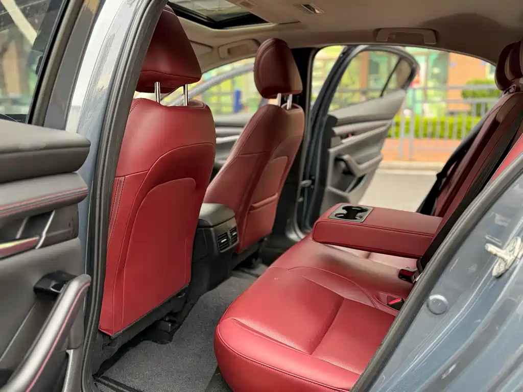 Mazda 3 Axela 2022