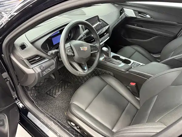 Cadillac CT4 2023