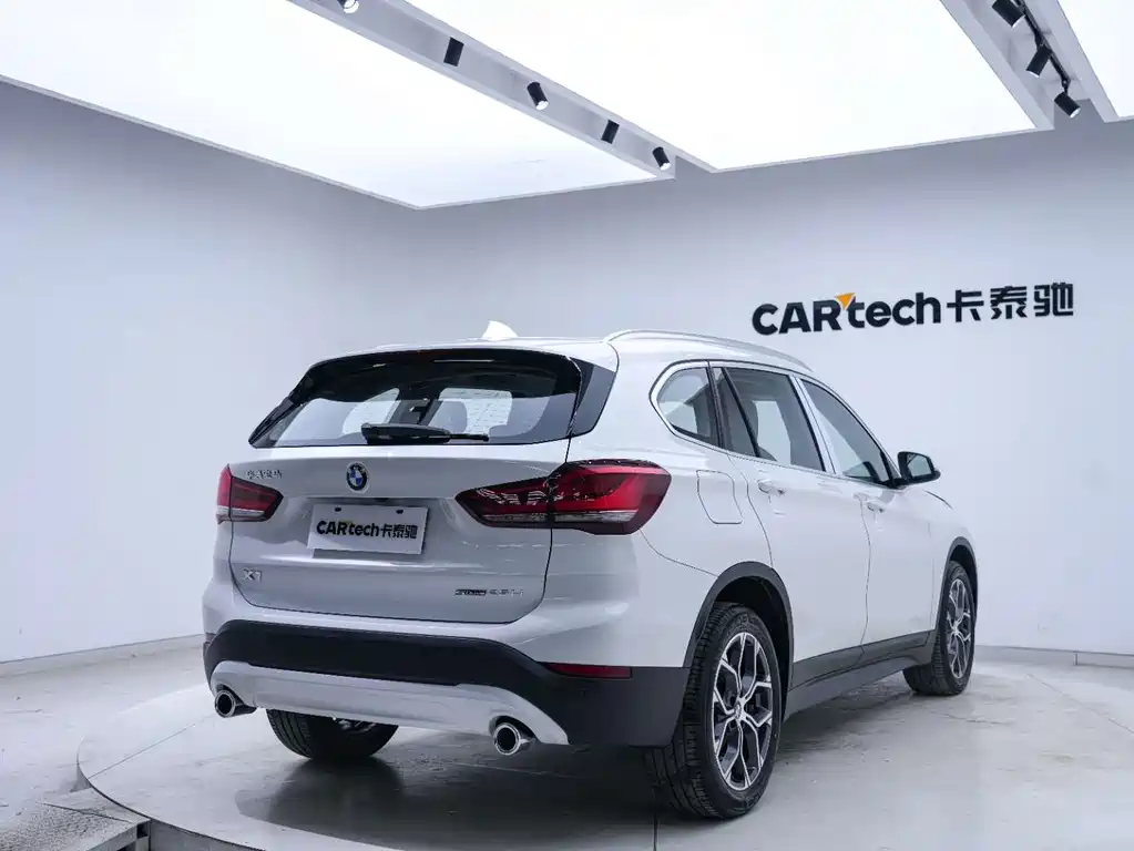 BMW X1 2022 — фото 15