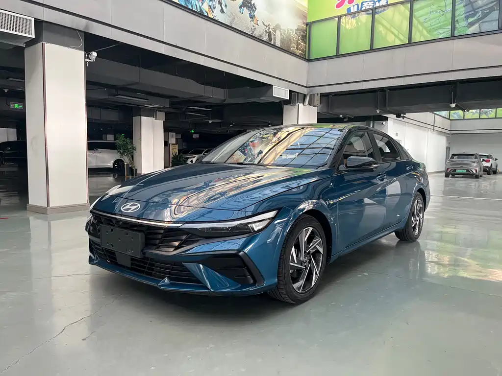 Hyundai Elantra 2023