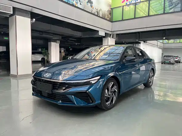 Hyundai Elantra 2023