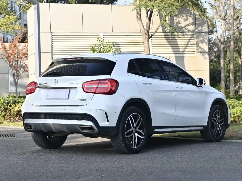 Mercedes-Benz GLA 2016 — фото 10