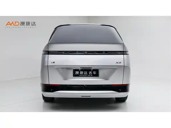 XPeng X9 2025
