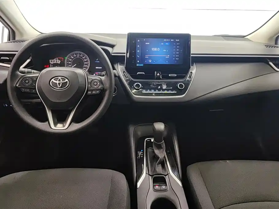 Toyota Corolla 2021 — фото 12
