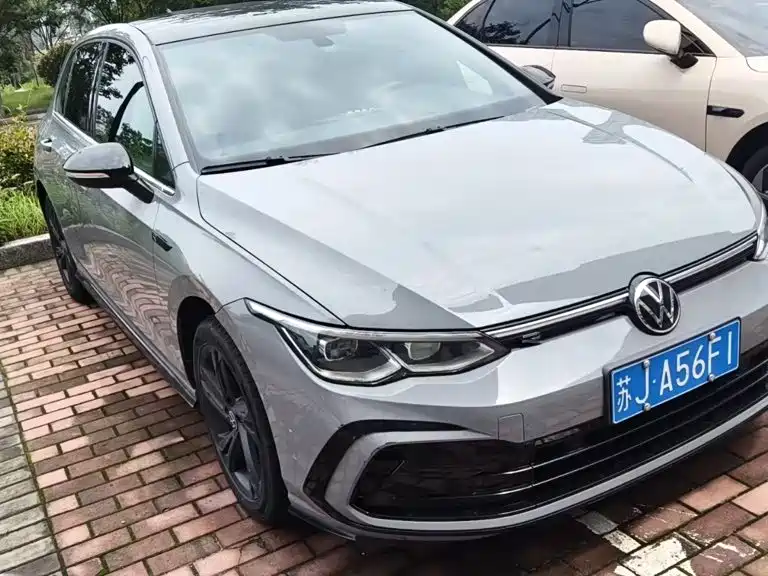 Volkswagen Golf 2022