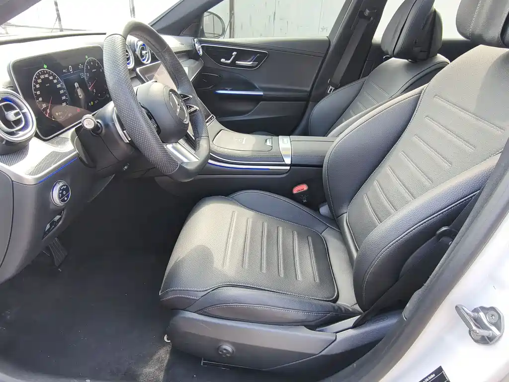 Mercedes-Benz C-Class 2023