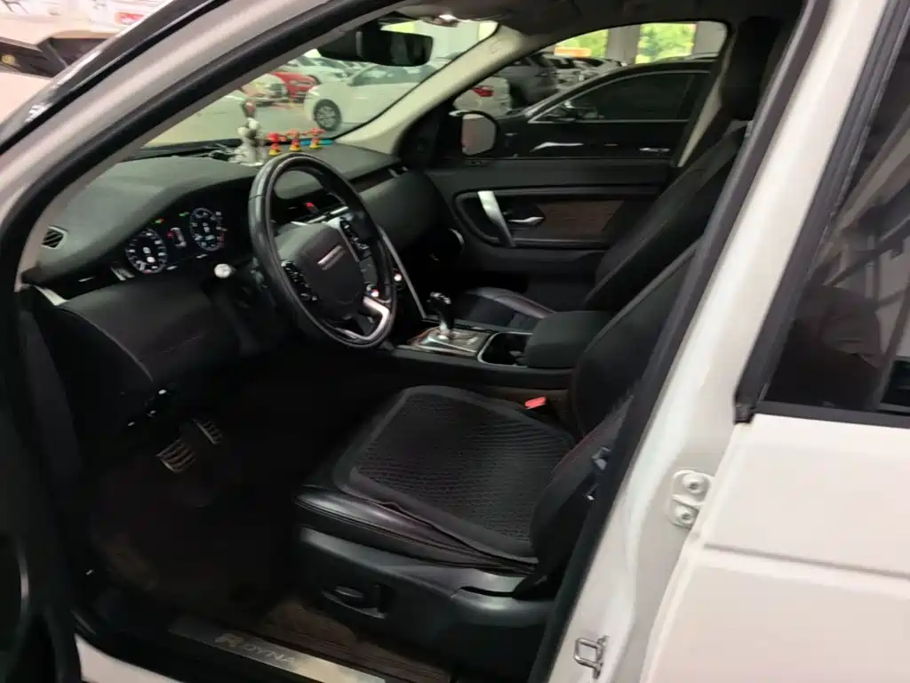 Land Rover Discovery Sport 2020 — фото 15