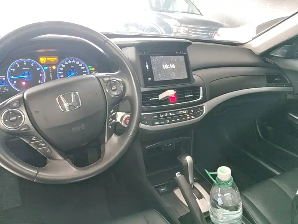 Honda Crosstour 2015 — фото 10