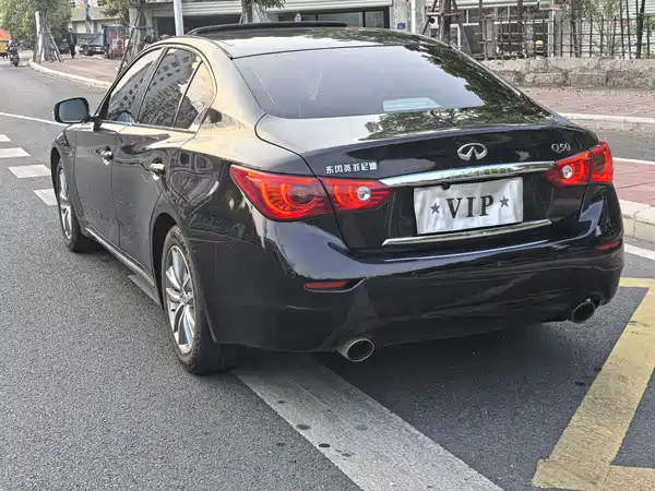 Infiniti Q50L 2016