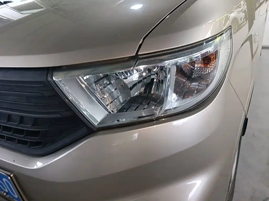 Wuling Hongguang V 2021 — фото 24