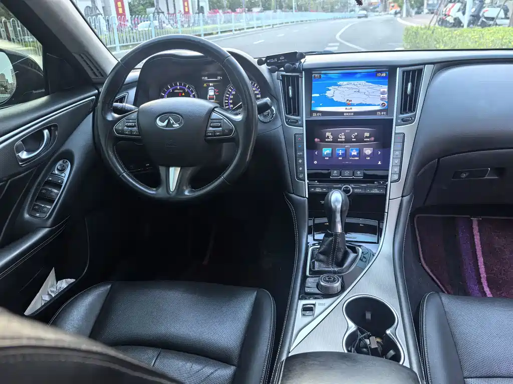 Infiniti Q50L 2017 — фото 15