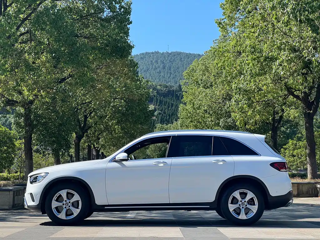 Mercedes-Benz GLC 2020 — фото 14