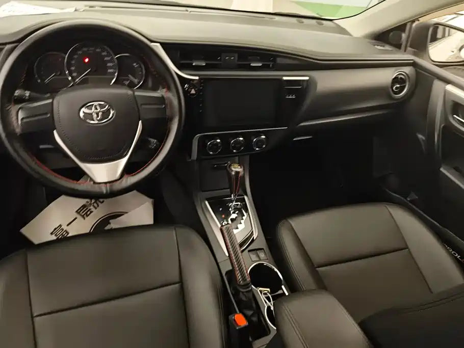 Toyota Corolla 2019 — фото 12