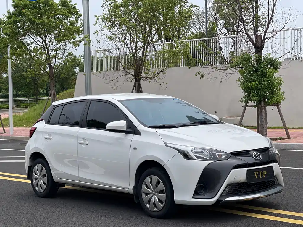 Toyota Yaris L 2019