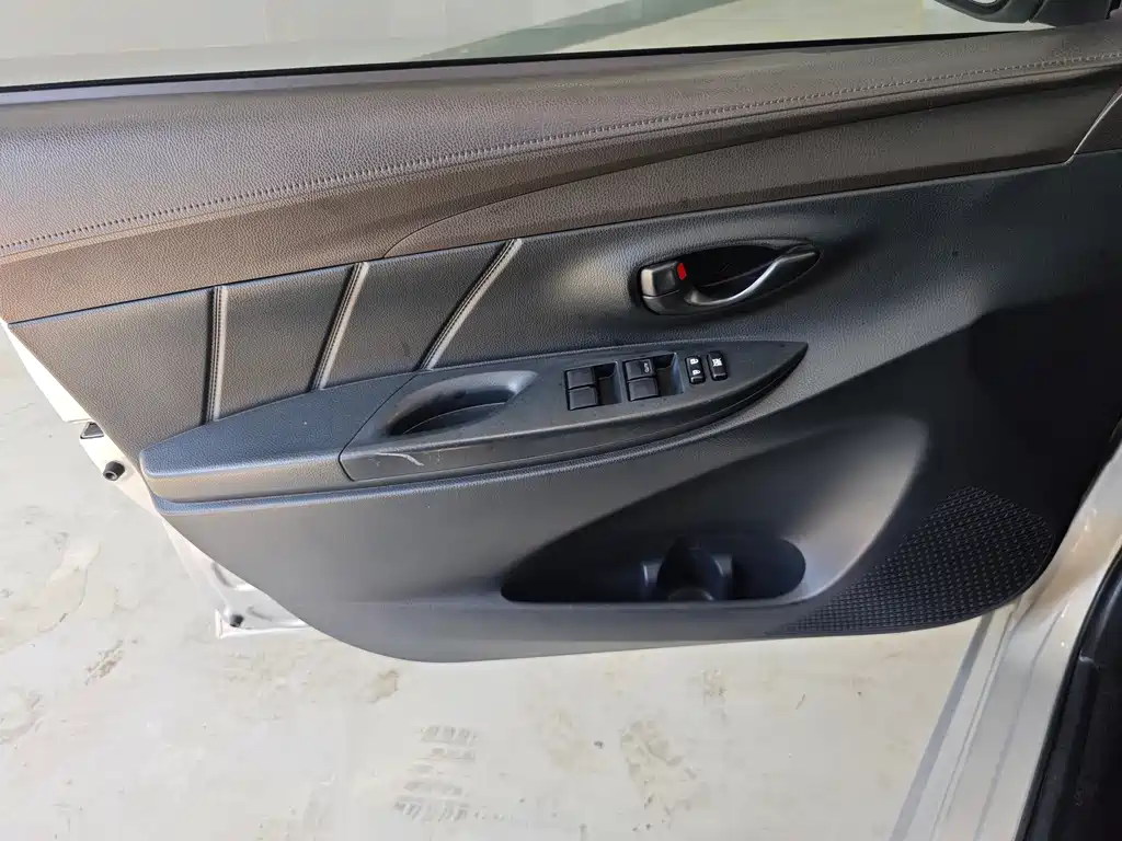 Toyota Vios 2016 — фото 11