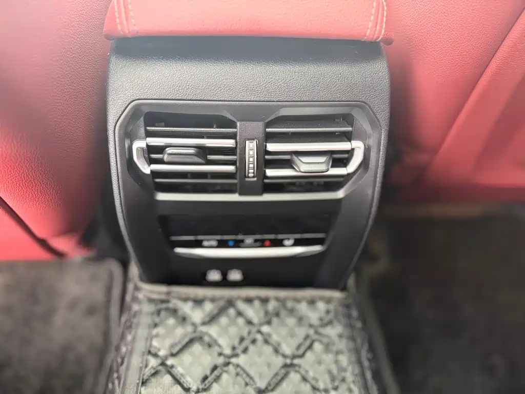 BMW 3 Series 2023 — фото 12