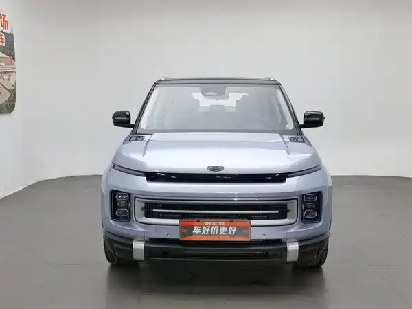 Geely ICON 2023