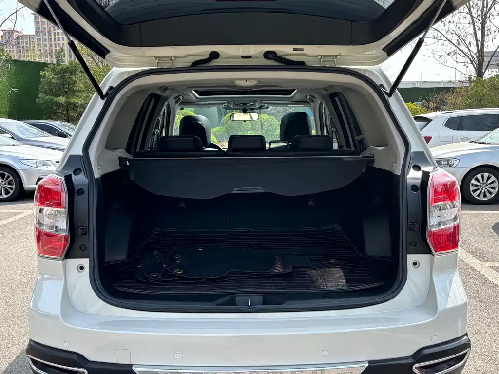 Subaru Forester 2016 — фото 14