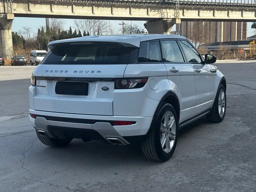 Land Rover Evoque 2015 — фото 6