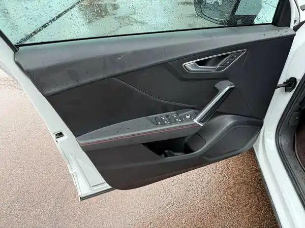 Audi Q2L 2022