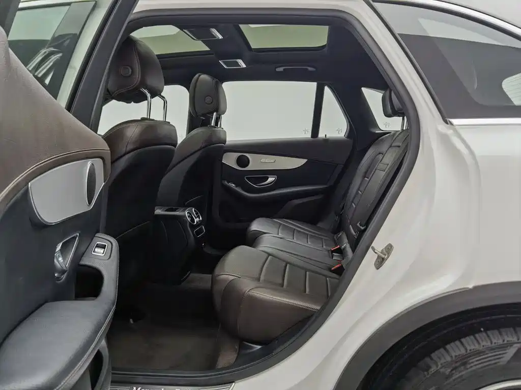 Mercedes-Benz GLC 2021 — фото 15