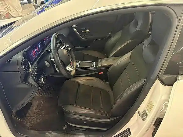 Mercedes-Benz CLA 2023