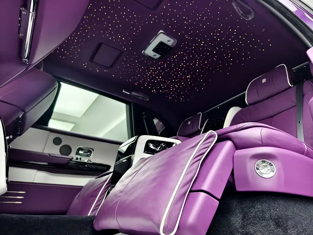 Rolls-Royce Phantom 2021 — фото 6