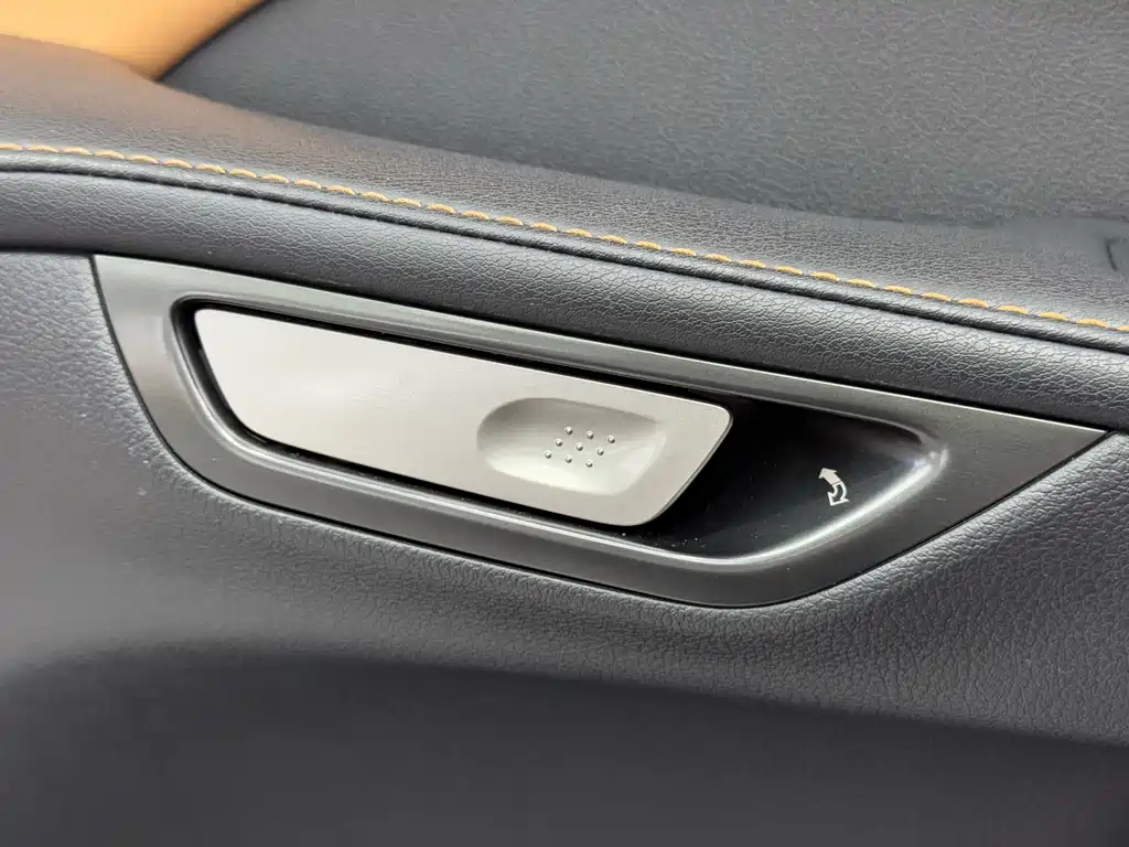 Lexus RX 2023 — фото 12