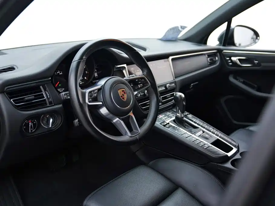 Porsche Macan 2021 — фото 6