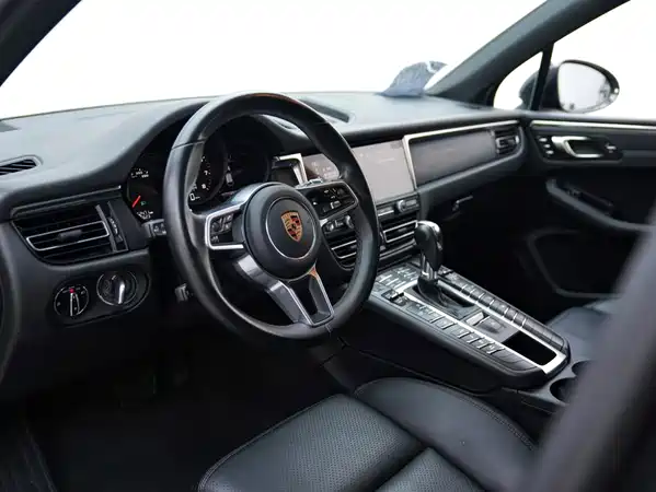 Porsche Macan 2021