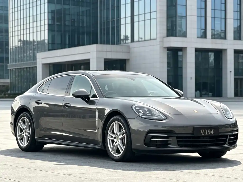 Porsche Panamera 2017 — фото 3