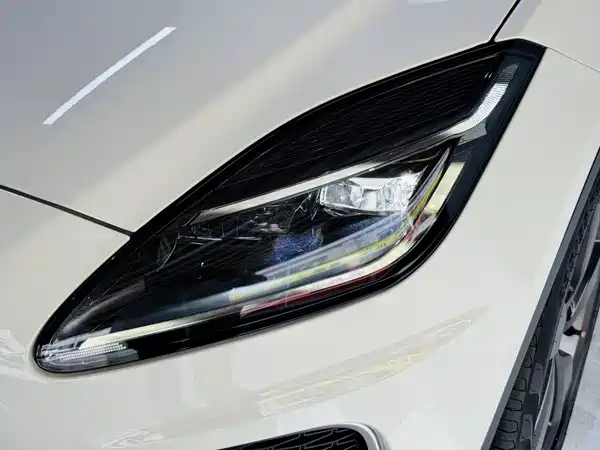 Jaguar E-PACE 2024