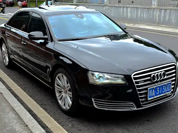 Audi A8 2012