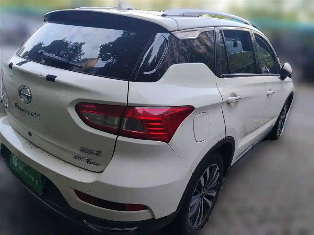 GAC Motor Trumpchi GS4 2015 — фото 6