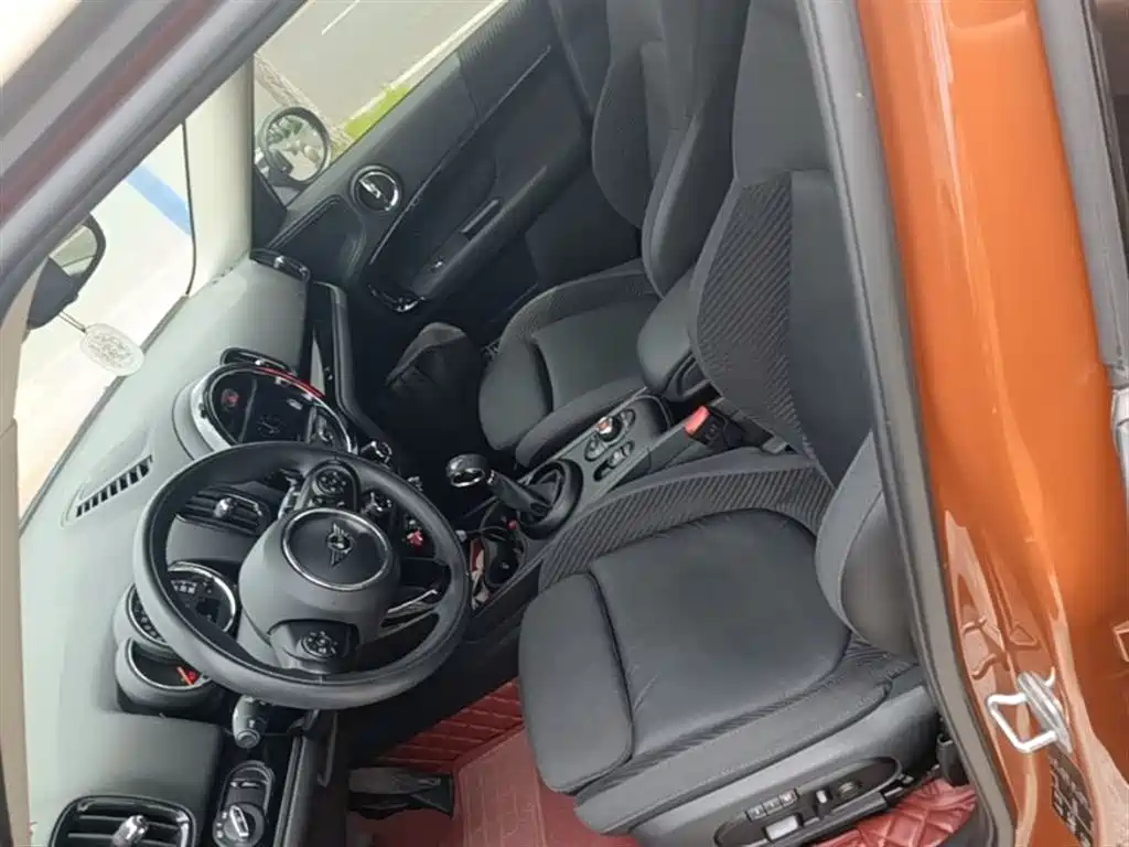 MINI Countryman 2019 — фото 15