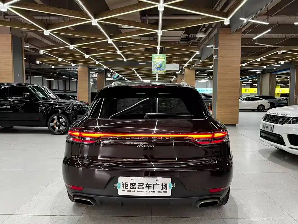 Porsche Macan 2019 — фото 14