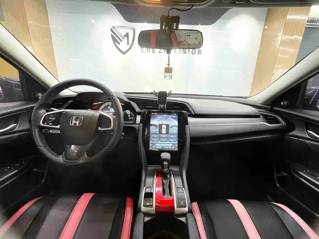 Honda Civic 2017 — фото 12