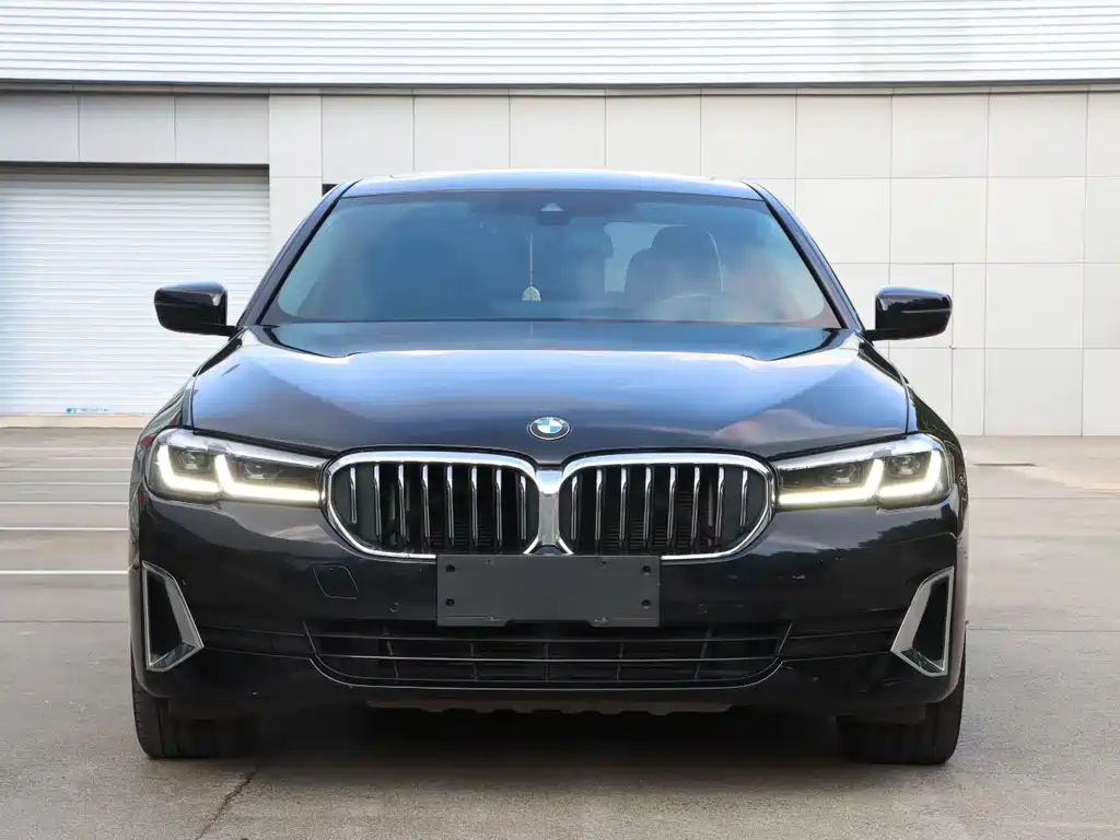 BMW 5 Series 2022